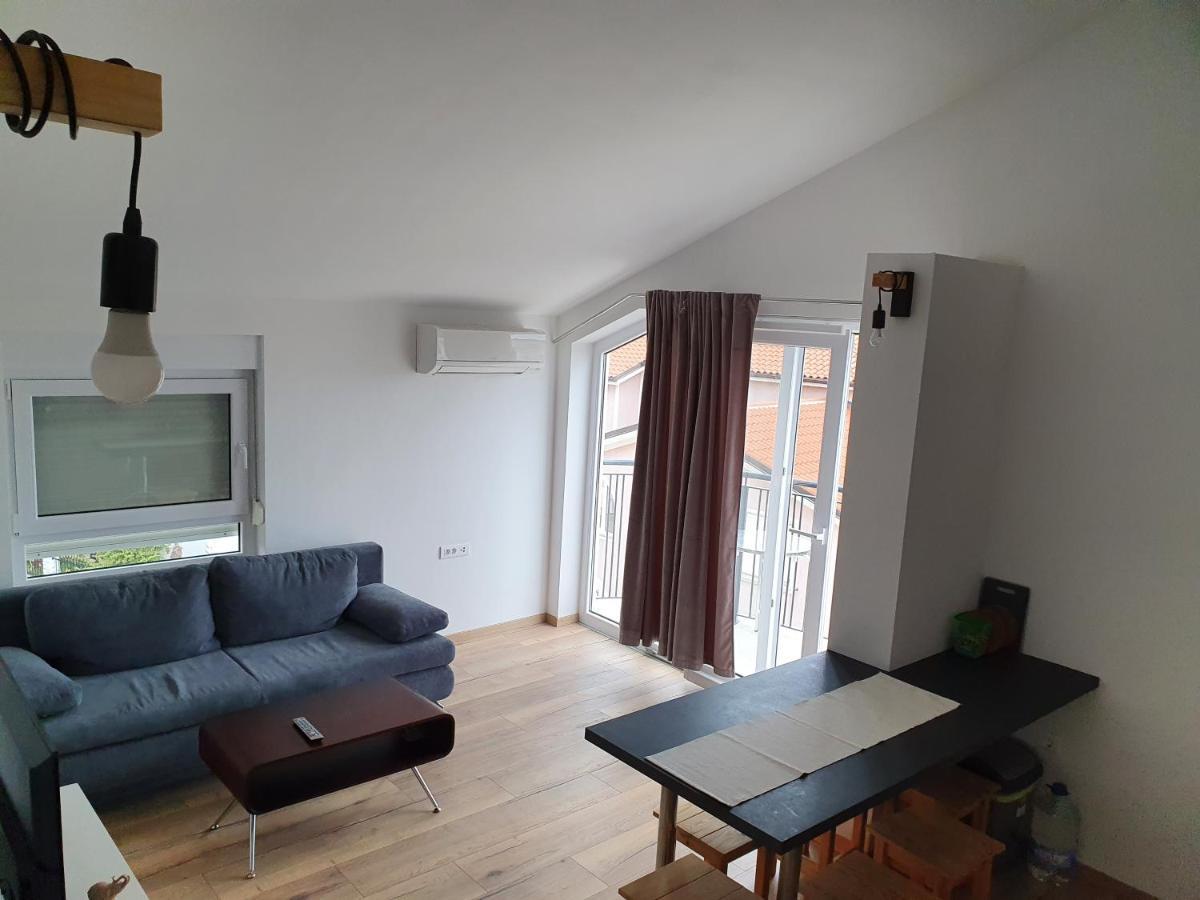 Orhidea Apartment เมดูลิน ภายนอก รูปภาพ